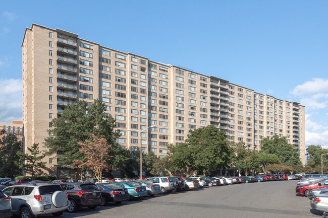 Monticello at Southern Towers
