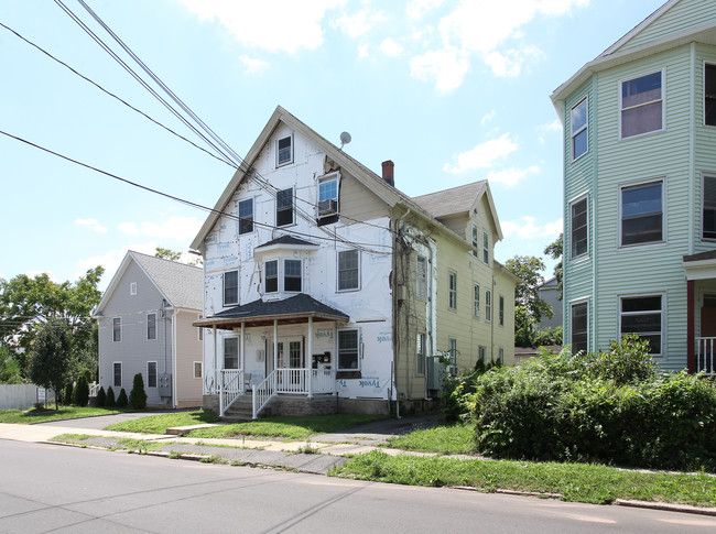 22 Silver St in New Britain, CT - Building Photo - Building Photo