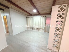 1558 Hoonipo St in Pearl City, HI - Building Photo - Building Photo