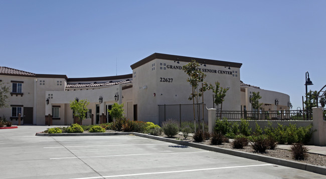 Blue Mountain Senior Villas in Grand Terrace, CA - Foto de edificio - Building Photo