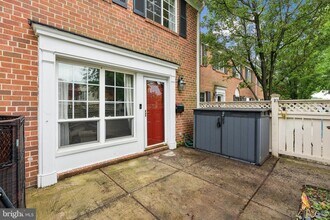 1547 VA-401 in Alexandria, VA - Building Photo - Building Photo