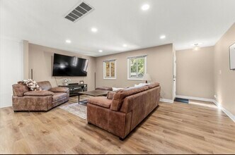 408 Weathering Dr in Mahomet, IL - Building Photo - Building Photo