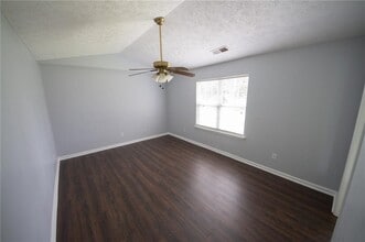 1130 Mercury Dr SE in Lawrenceville, GA - Building Photo - Building Photo