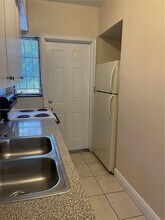 555 SW 7th St in Miami, FL - Building Photo - Building Photo