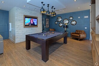Halstead Franklin in Franklin, MA - Foto de edificio - Interior Photo