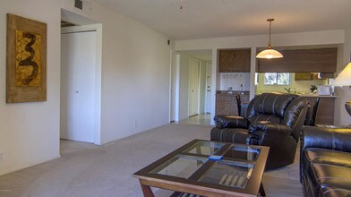 4150 E Cactus Rd-Unit -208 in Phoenix, AZ - Building Photo - Building Photo