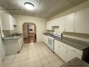56 Prince St, Unit 4 in Boston, MA - Building Photo - Building Photo