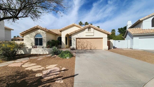 13246 S 34th Way in Phoenix, AZ - Building Photo - Building Photo