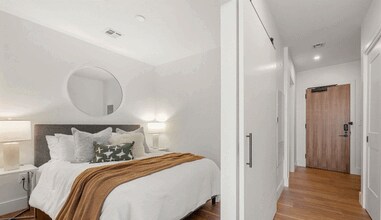1515 Commonwealth Ave in Boston, MA - Building Photo - Building Photo