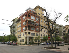 The Block on Pearl - South Apartments