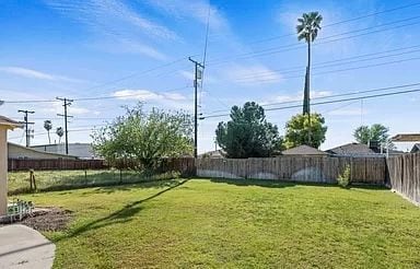 39 Myrtle St in Bakersfield, CA - Building Photo - Building Photo