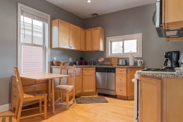 31 Fairmont Ave in Cambridge, MA - Building Photo - Building Photo