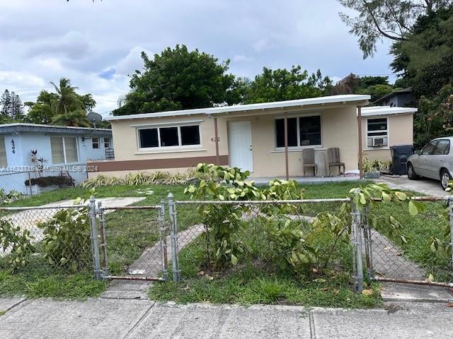 422 S 24th Ave in Hollywood, FL - Building Photo
