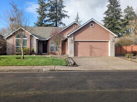 1139 Chardonnay Loop NE in Keizer, OR - Building Photo