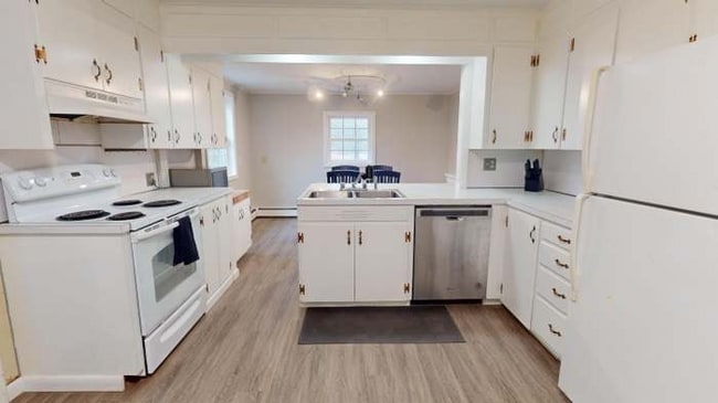 property at 54 Burleigh Rd