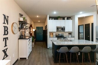 648 Jennifer Wy in New Braunfels, TX - Building Photo - Building Photo