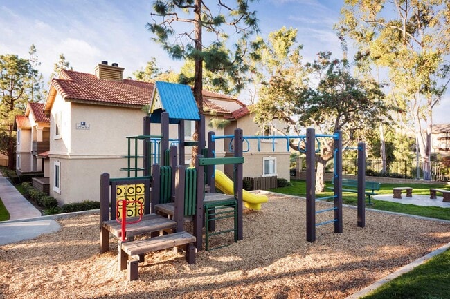 Elan Shadowridge Meadows in Vista, CA - Building Photo - Building Photo