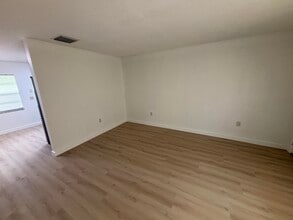 162 Laidback Way in Fort Pierce, FL - Building Photo - Building Photo