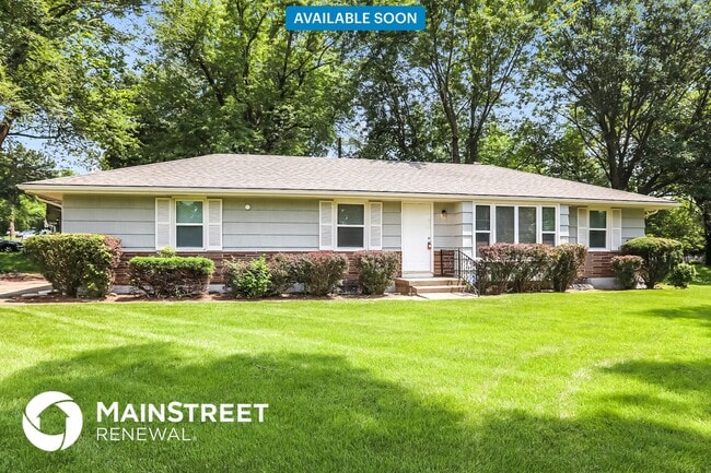 property at 6000 E 102nd St
