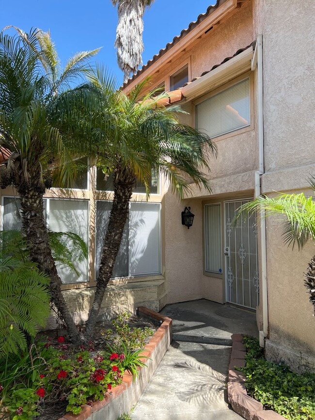 1805 Calle Las Palmas in Oceanside, CA - Building Photo - Building Photo