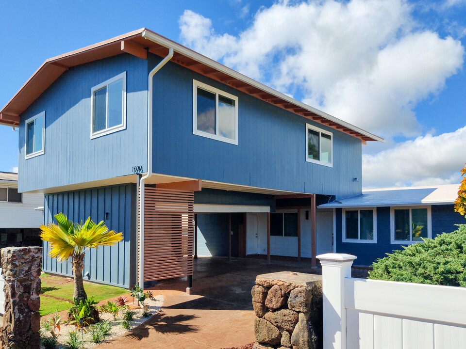 1690 Hoolehua St in Pearl City, HI - Foto de edificio