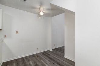 801 Burcale Rd in Myrtle Beach, SC - Building Photo - Building Photo