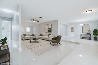 4971 SW 7th Ct in Margate, FL - Building Photo - Building Photo