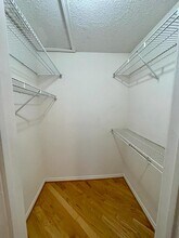 1524 Lincoln Way, Unit 418 in McLean, VA - Building Photo - Building Photo