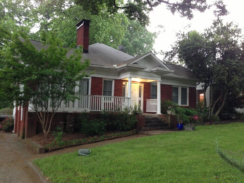 1365 Briarcliff Rd NE in Atlanta, GA - Building Photo