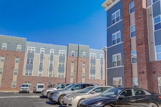 Reserve at Hollywood in Atlanta, GA - Foto de edificio - Building Photo