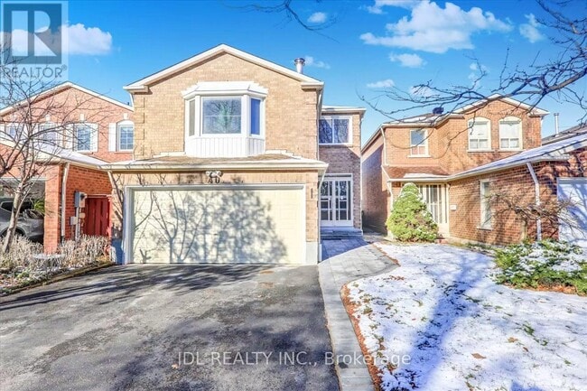 property at 40 Houndtrail Dr