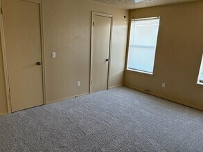 1521 SE 8th St in Moore, OK - Building Photo - Building Photo