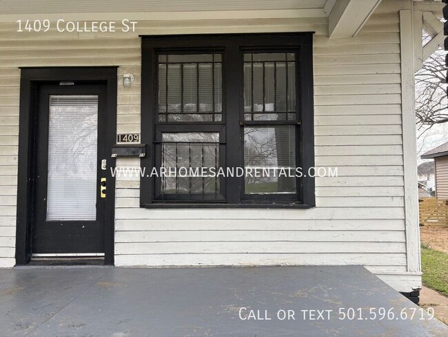 property at 1409 College St