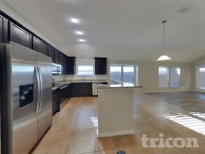 313 Lucky Landing Dr, Unit Glee-1414 in Wilmer, TX - Building Photo - Building Photo