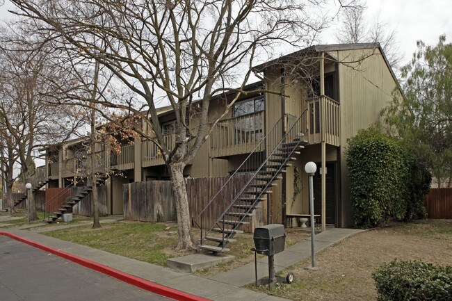 Cleveland Apartments in Sacramento, CA - Foto de edificio - Building Photo