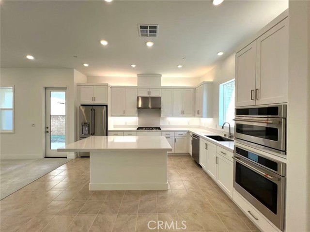 414 Clipper in Irvine, CA - Building Photo - Building Photo