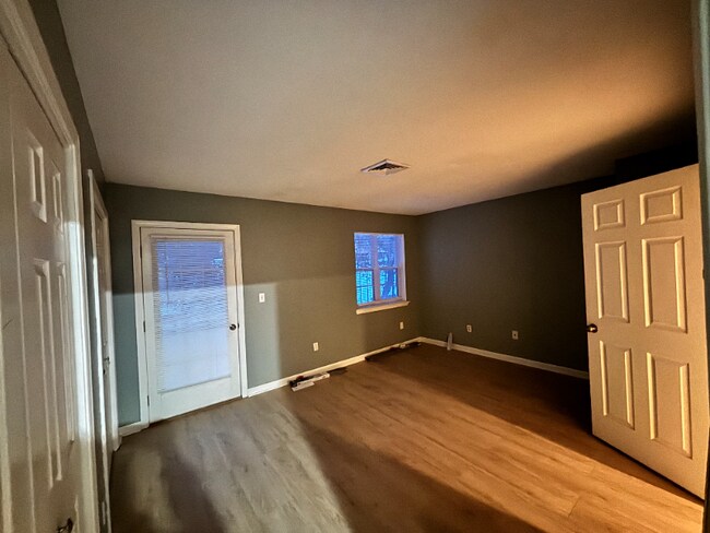 142 Marjorie Ln in Manchester, CT - Building Photo - Building Photo