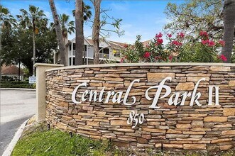 850 S Tamiami Trl, Unit 201 in Sarasota, FL - Building Photo - Building Photo