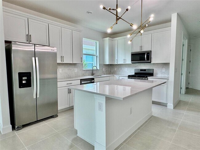 10478 Sea Breeze Rdg Dr in Englewood, FL - Building Photo - Building Photo