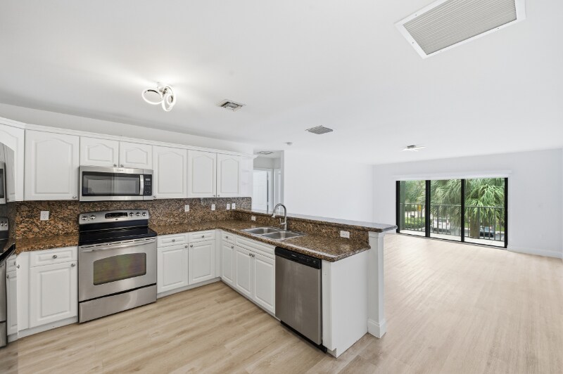 2691 Albatross Rd N in Delray Beach, FL - Building Photo