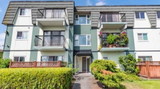 8151 Ryan Rd in Richmond, BC - Building Photo