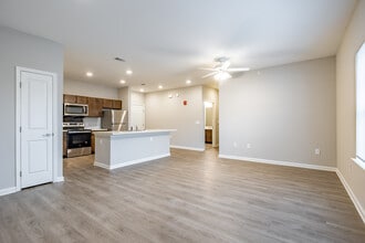 Reserve at Grant Road - MUST BE AGE 55+ in Ellenwood, GA - Building Photo - Interior Photo