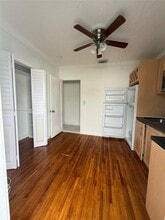 2921 NW 70th Terrace in Miami, FL - Building Photo - Building Photo