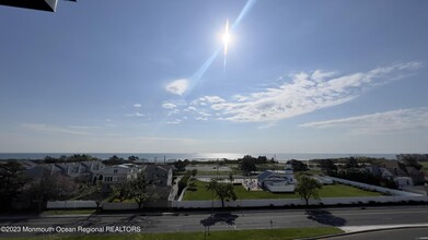 422 Ocean Ave N in Long Branch, NJ - Building Photo - Building Photo