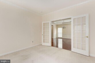 3795 Louise Ave in Chantilly, VA - Building Photo - Building Photo