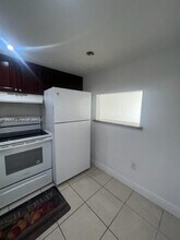 6670 Royal Palm Blvd in Margate, FL - Building Photo - Building Photo