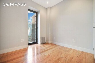 175 E 105th St in New York, NY - Building Photo - Building Photo