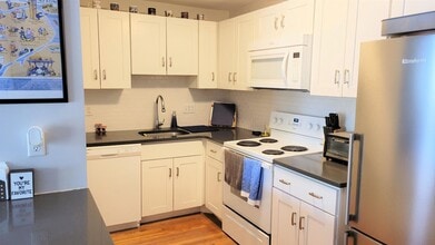 131 Summer St, Unit 22 in Malden, MA - Building Photo - Building Photo