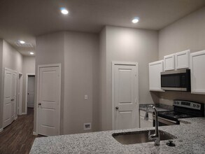 2121 N Jayton Ave in Lubbock, TX - Building Photo - Building Photo