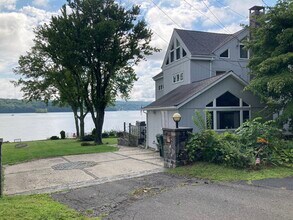 20 East Ln in New Fairfield, CT - Building Photo - Building Photo